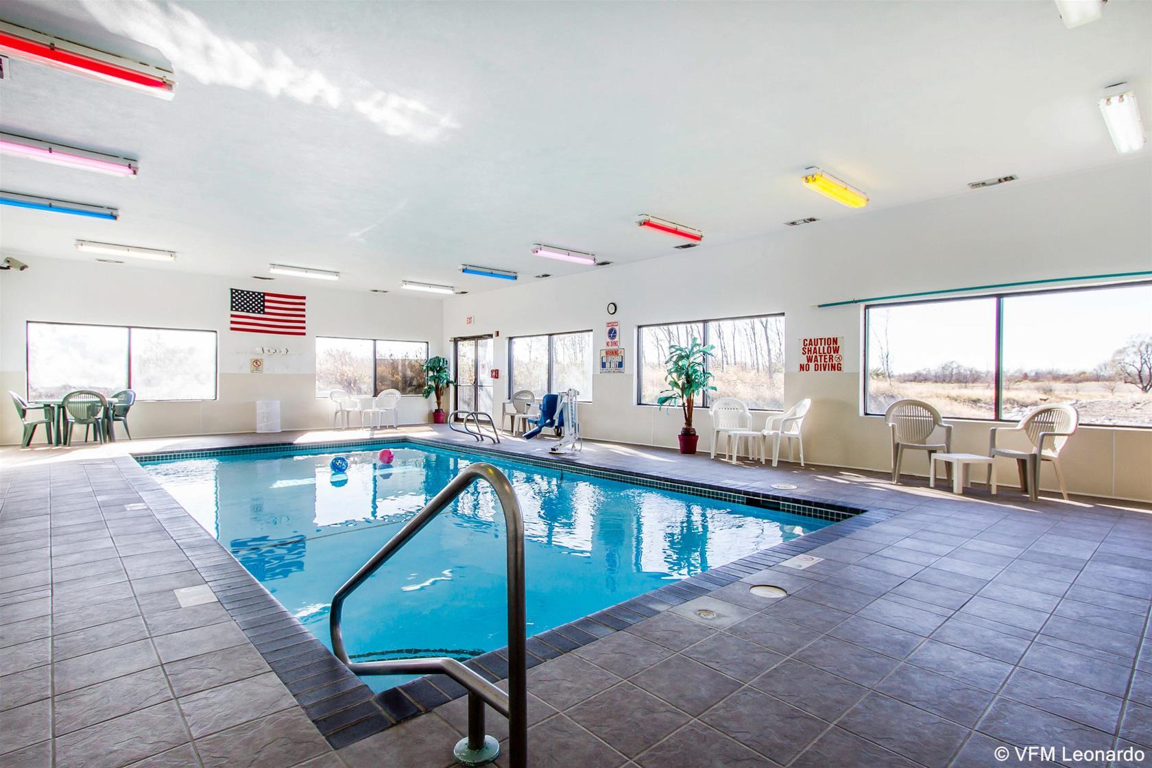 Quality Inn & Suites Ottumwa North Esterno foto