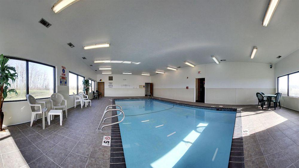 Quality Inn & Suites Ottumwa North Esterno foto