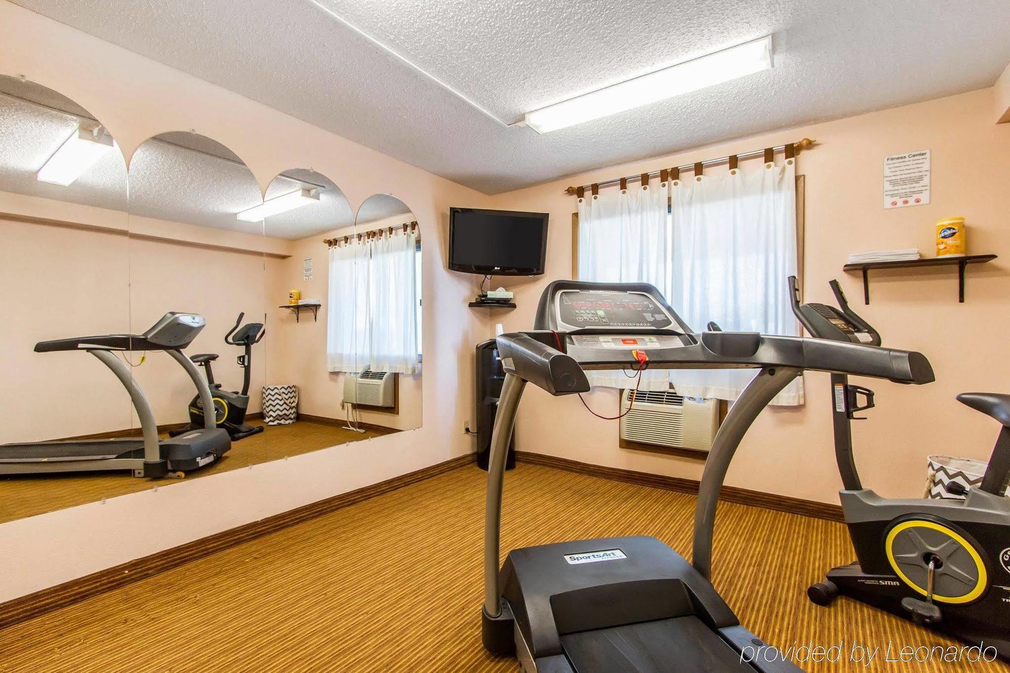 Quality Inn & Suites Ottumwa North Esterno foto